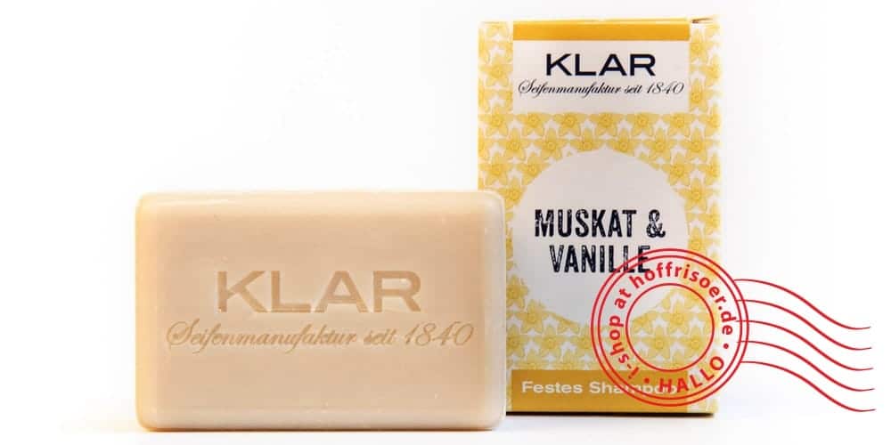 © Mai 2019 by allyoucanstyle.de, Foto von KLAR Seifenmanufaktur Heidelberg: Festes Shampoo „Muskat-Vanille“ mit Verpackung aus Pappe